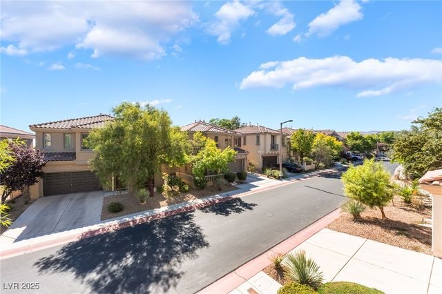 11824 Amistoso Lane, Las Vegas, NV 89138