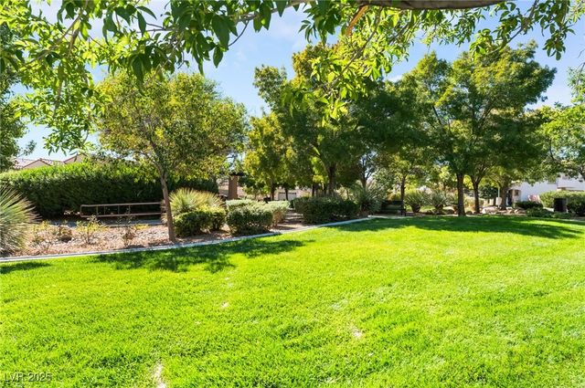 11824 Amistoso Lane, Las Vegas, NV 89138