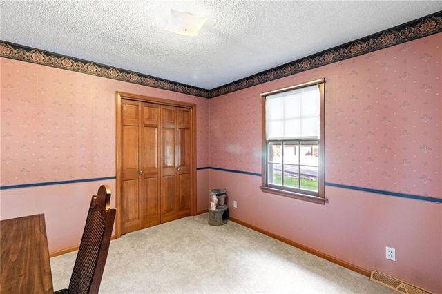 211 Rothrock Avenue, Richmond, MO 64085