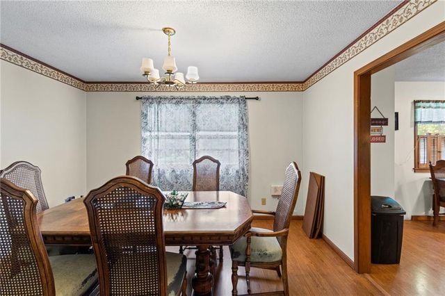 211 Rothrock Avenue, Richmond, MO 64085