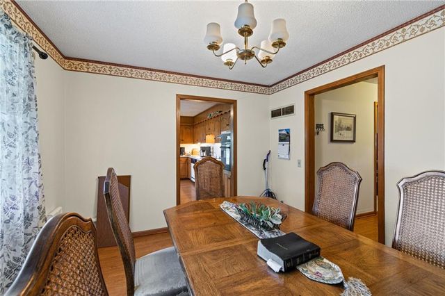 211 Rothrock Avenue, Richmond, MO 64085