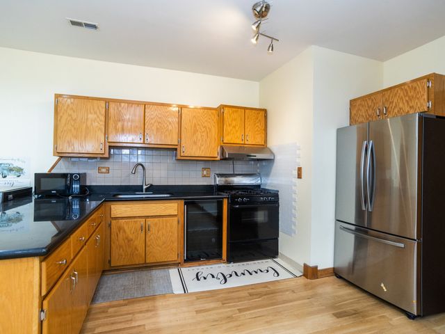 1758 W 35th Street 3R, Chicago, IL 60609