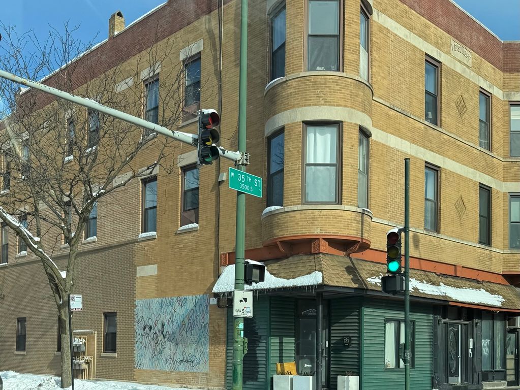 1758 W 35th Street 3R, Chicago, IL 60609