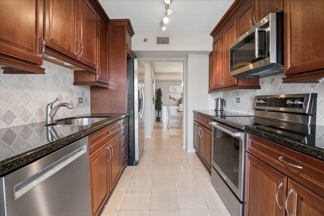 1201 S Ocean 704S, Hollywood, FL 33019