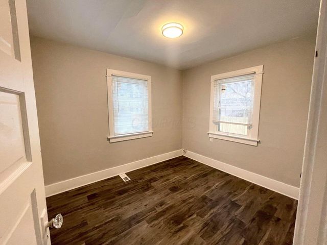 557 E Cassilly Street, Springfield, OH 45503