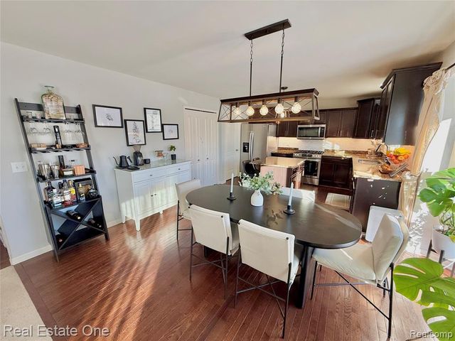 4112 Peach Tree Lane, Howell, MI 48843