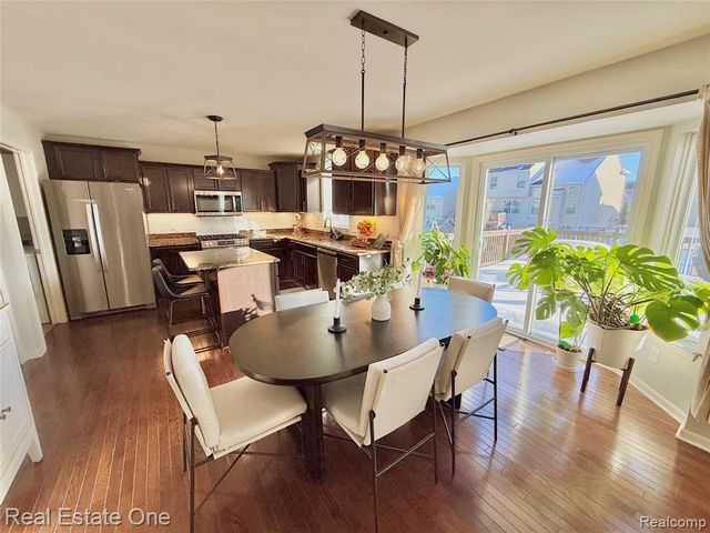 4112 Peach Tree Lane, Howell, MI 48843