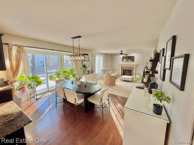 4112 Peach Tree Lane, Howell, MI 48843