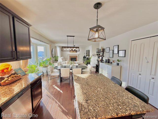 4112 Peach Tree Lane, Howell, MI 48843