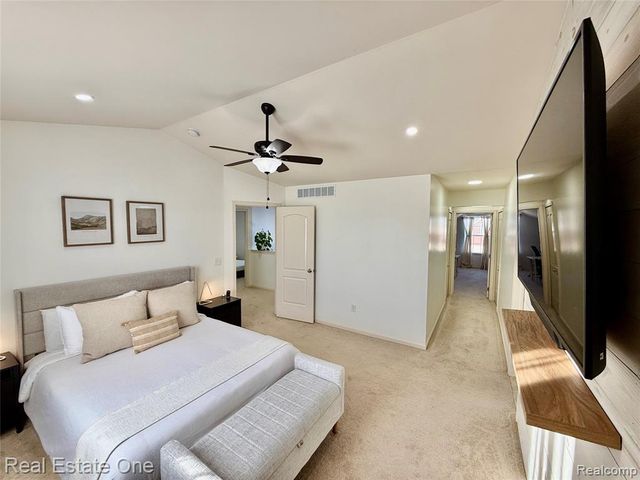 4112 Peach Tree Lane, Howell, MI 48843