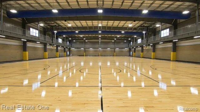 4112 Peach Tree Lane, Howell, MI 48843