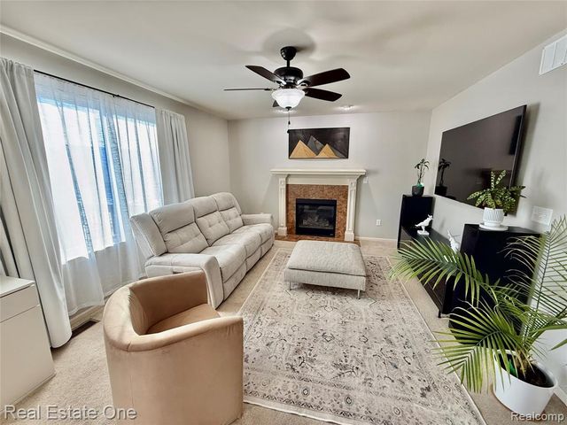 4112 Peach Tree Lane, Howell, MI 48843