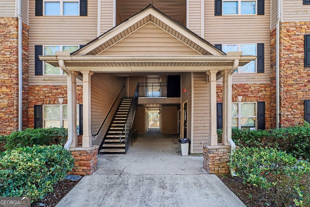 5303 Fairington Club Drive 5303, Lithonia, GA 30038