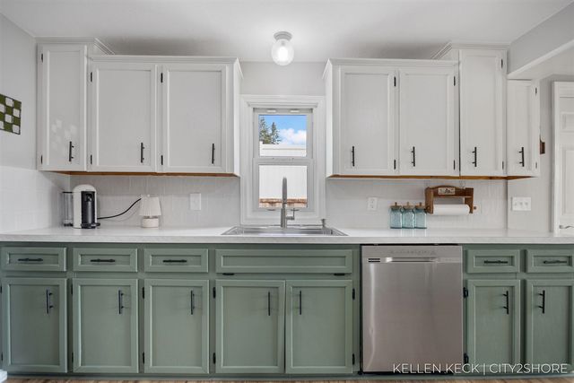 6748 28th Avenue, Hudsonville, MI 49426