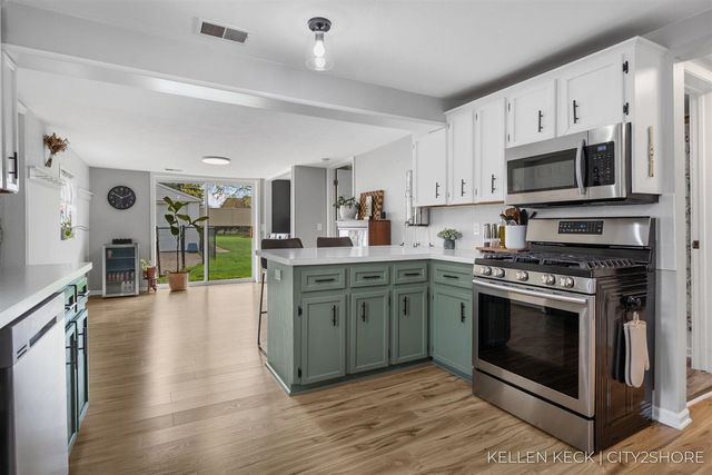 6748 28th Avenue, Hudsonville, MI 49426