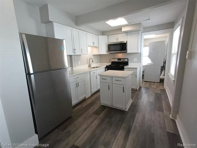 15345 Sumner, Redford, MI 48239