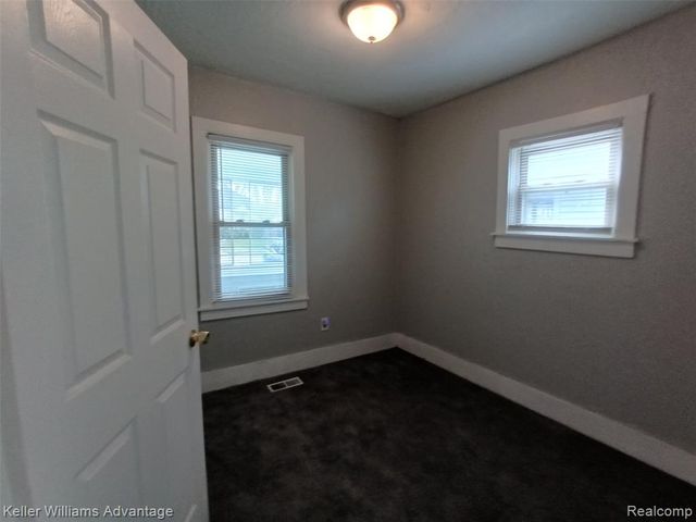15345 Sumner, Redford, MI 48239