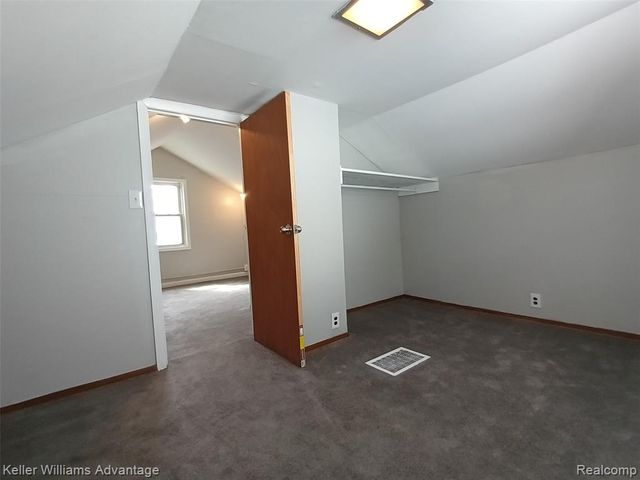 15345 Sumner, Redford, MI 48239