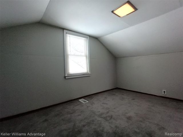15345 Sumner, Redford, MI 48239