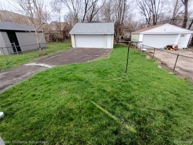 15345 Sumner, Redford, MI 48239
