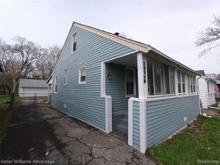 15345 Sumner, Redford, MI 48239