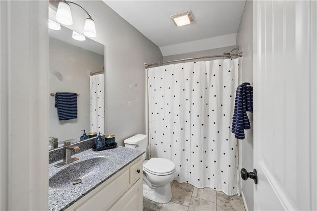 11450 Yecker Avenue, Kansas City, KS 66109