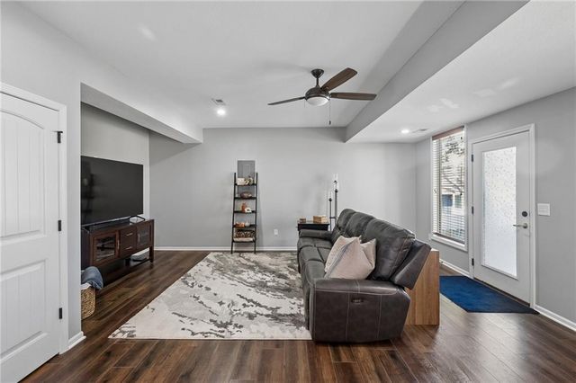 11450 Yecker Avenue, Kansas City, KS 66109