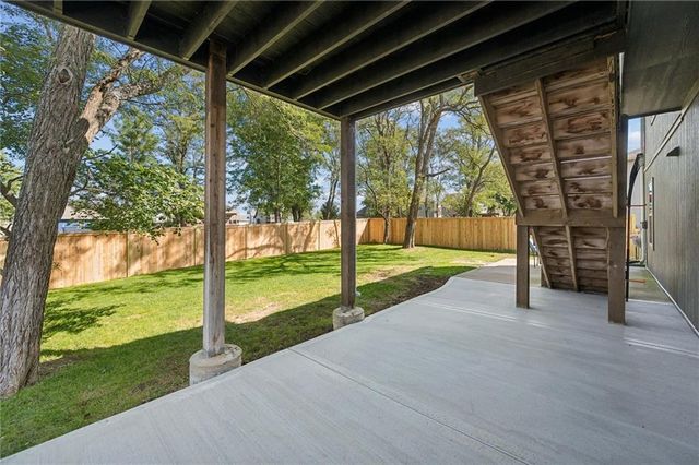 11450 Yecker Avenue, Kansas City, KS 66109