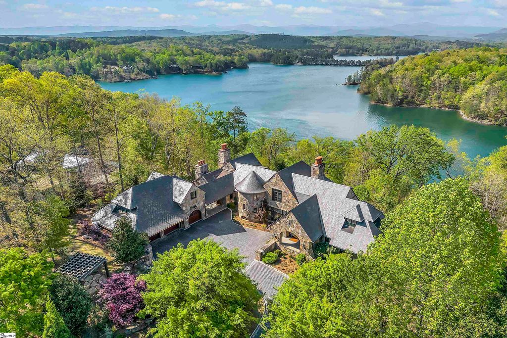 824 Top Ridge Drive, Sunset, SC 29685