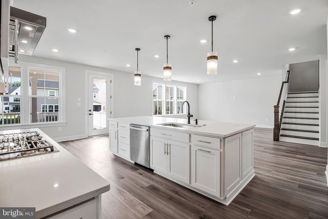 1423 CRANESBILL LN, Odenton, MD 21113