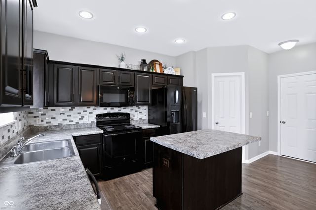 10639 Glenwyck Place, Noblesville, IN 46060