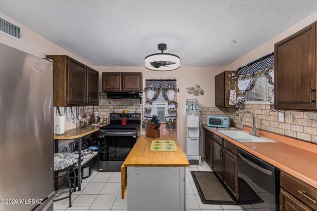 4036 E Santa Barbara Avenue, Tucson, AZ 85711