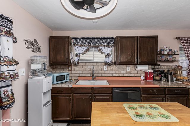 4036 E Santa Barbara Avenue, Tucson, AZ 85711