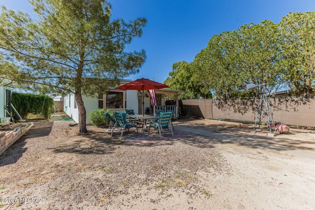 4036 E Santa Barbara Avenue, Tucson, AZ 85711