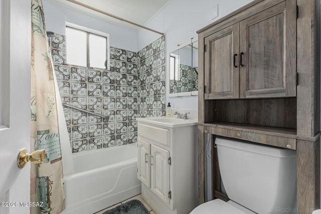 4036 E Santa Barbara Avenue, Tucson, AZ 85711