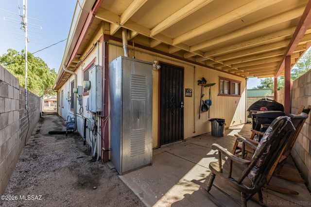 4036 E Santa Barbara Avenue, Tucson, AZ 85711