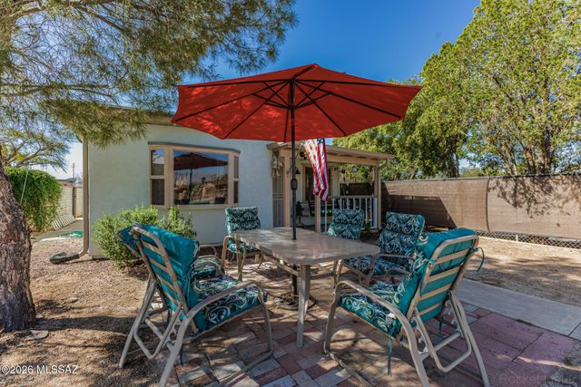 4036 E Santa Barbara Avenue, Tucson, AZ 85711