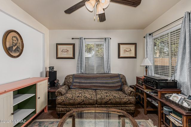 4036 E Santa Barbara Avenue, Tucson, AZ 85711