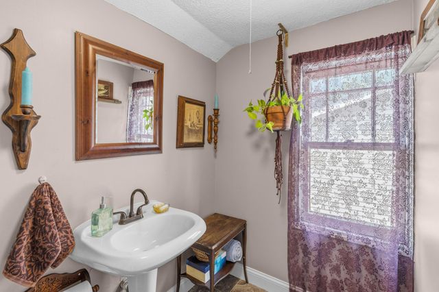 3230 Colfax Avenue N, Minneapolis, MN 55412