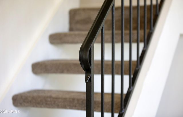 2155 W FARMDALE Avenue 11, Mesa, AZ 85202