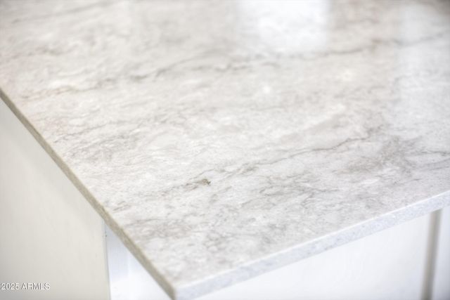 2155 W FARMDALE Avenue 11, Mesa, AZ 85202