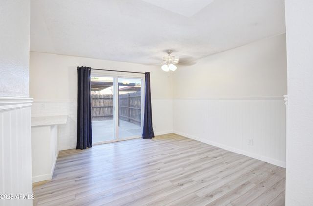 2155 W FARMDALE Avenue 11, Mesa, AZ 85202