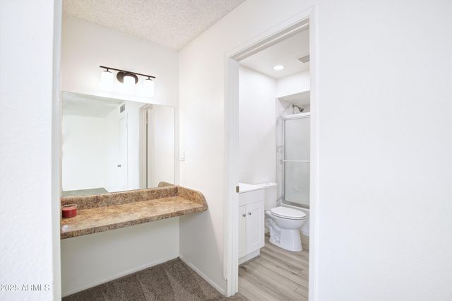 2155 W FARMDALE Avenue 11, Mesa, AZ 85202