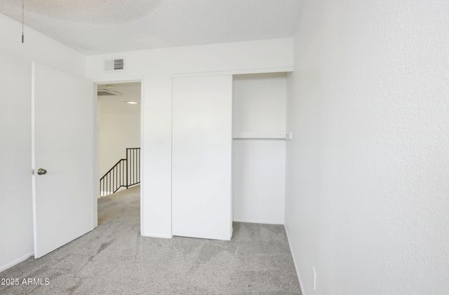 2155 W FARMDALE Avenue 11, Mesa, AZ 85202