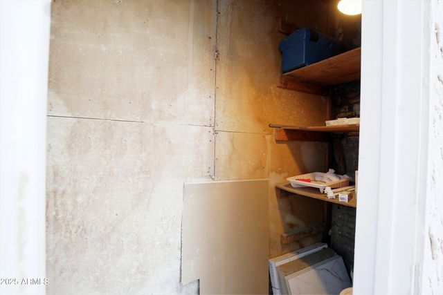 2155 W FARMDALE Avenue 11, Mesa, AZ 85202