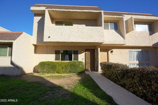 2155 W FARMDALE Avenue 11, Mesa, AZ 85202