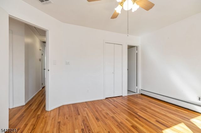 14 Forsgate Dr, Ringwood Boro, NJ 07456