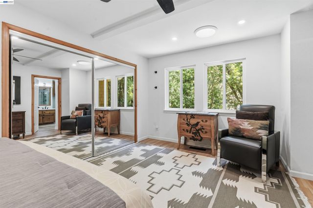 220 Miracle Ln, Santa Cruz, CA 95060