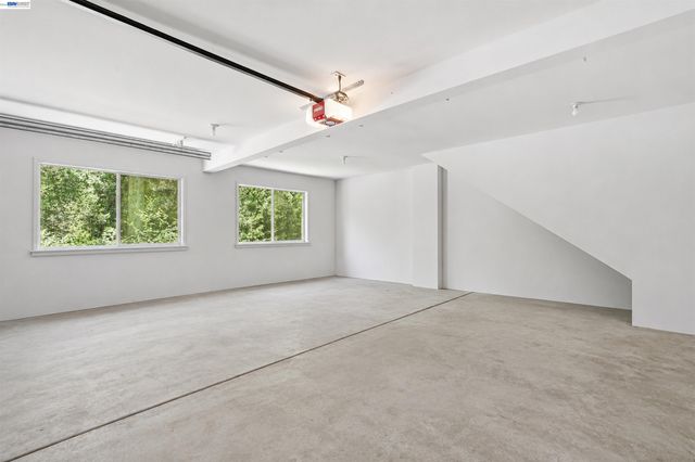 220 Miracle Ln, Santa Cruz, CA 95060