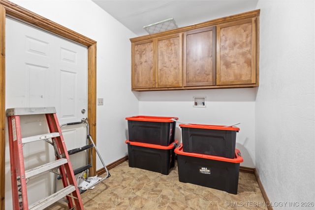 8100 Wainwright Road, Oktaha, OK 74450